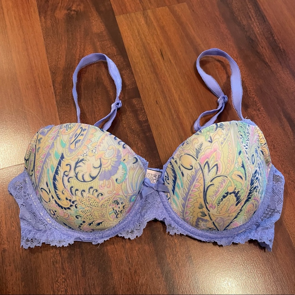 Victoria’s Secret Bra 32C
